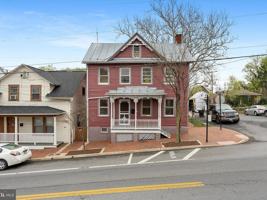 featured image of 320 S Cameron St