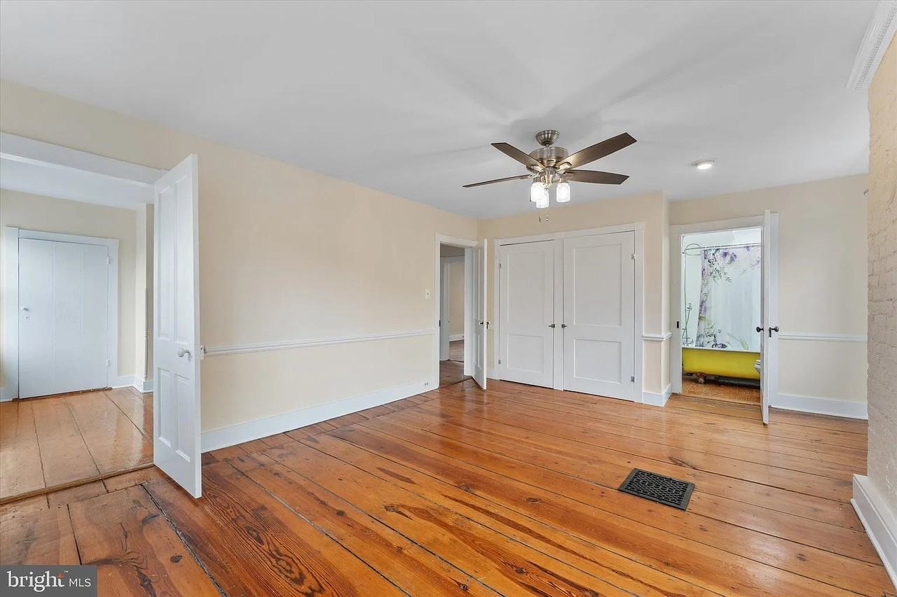320 S Cameron St - Photo 2 of 15