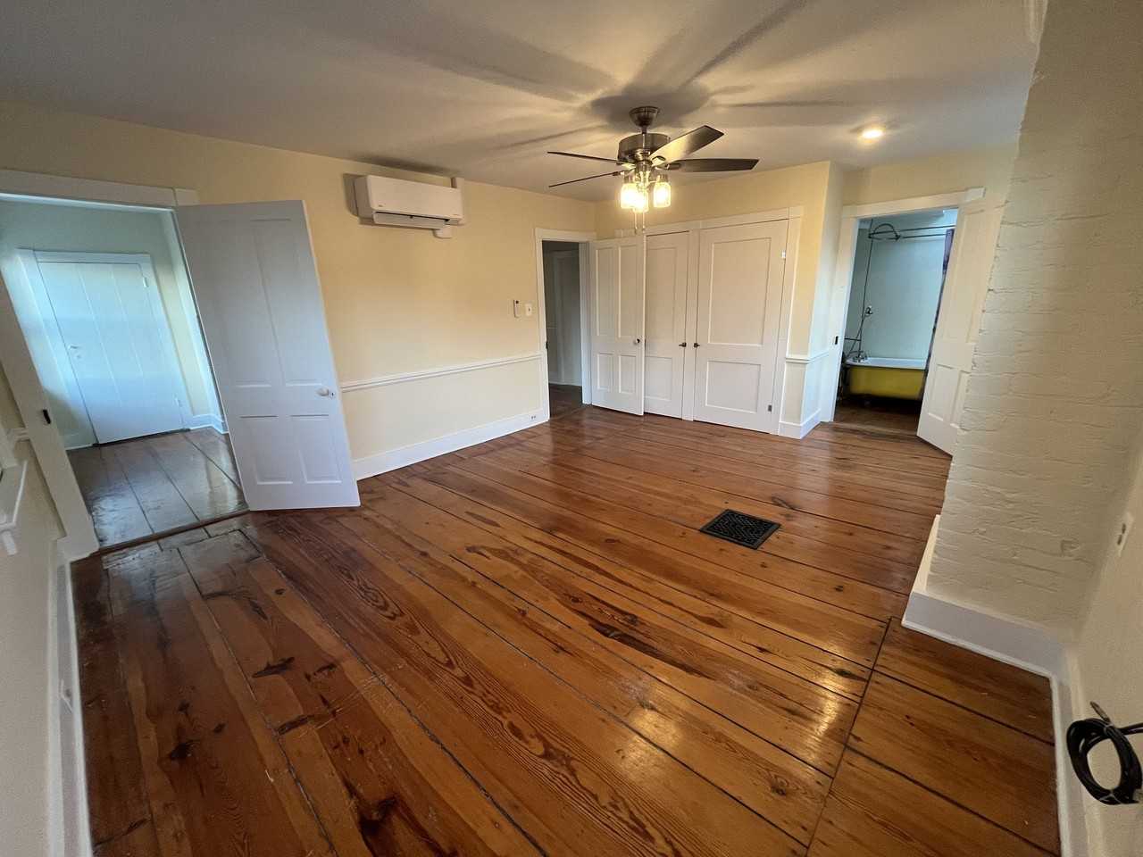 320 S Cameron St - Photo 5 of 15