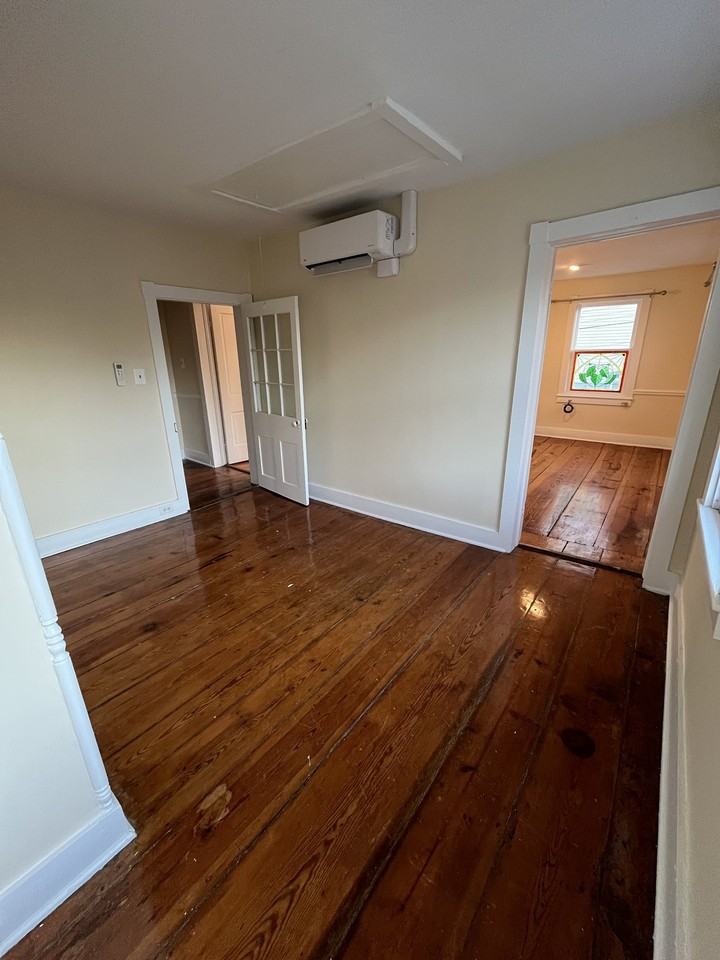 320 S Cameron St - Photo 6 of 15