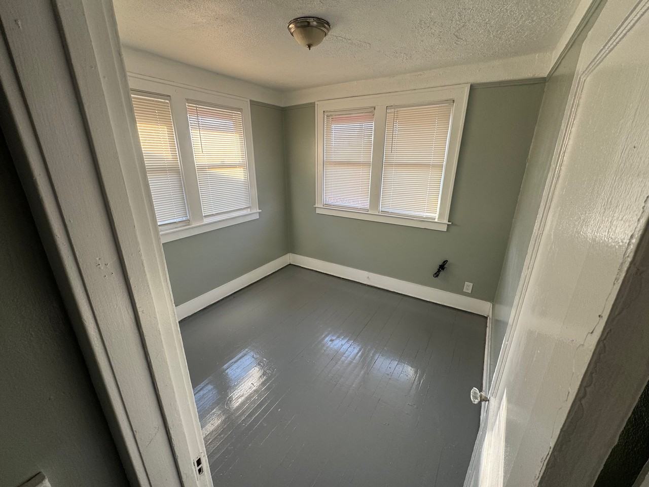 6405 Tuxedo St #2 - Photo 3 of 13