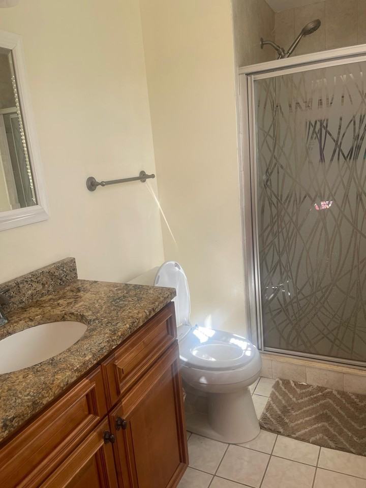 5 Derby Ln - Photo 5 of 19