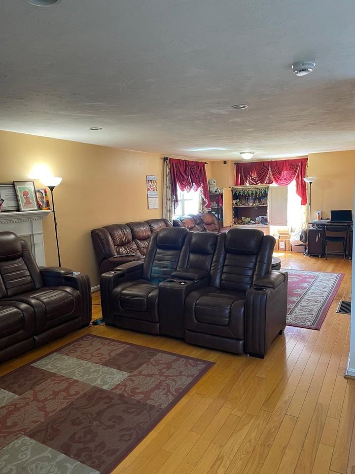 5 Derby Ln - Photo 7 of 19