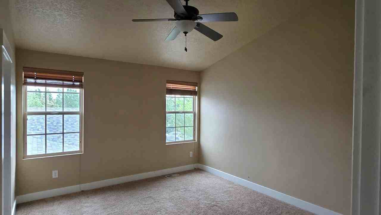 4294 W Lake Bridge Dr - Photo 7 of 18