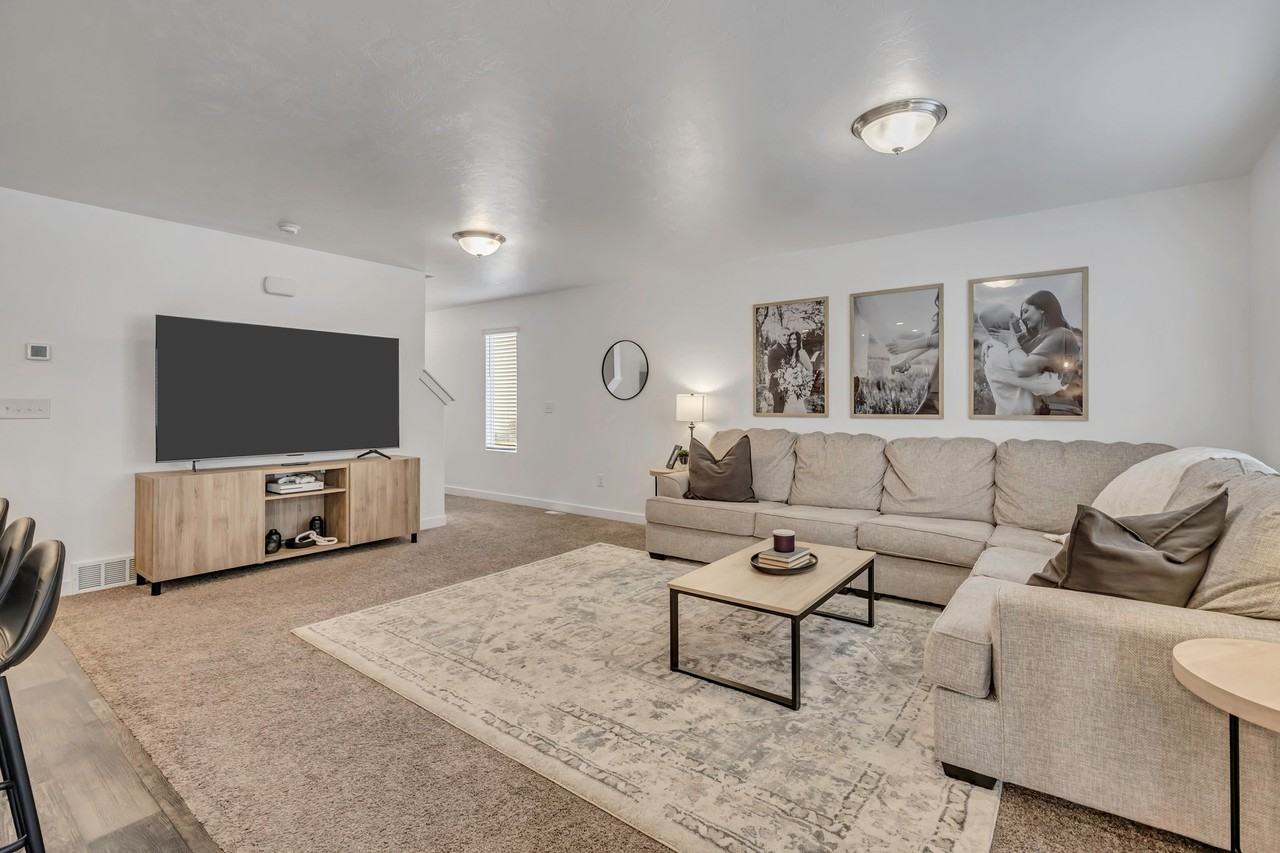 5176 W Duet Dr #2010 - Photo 4 of 20
