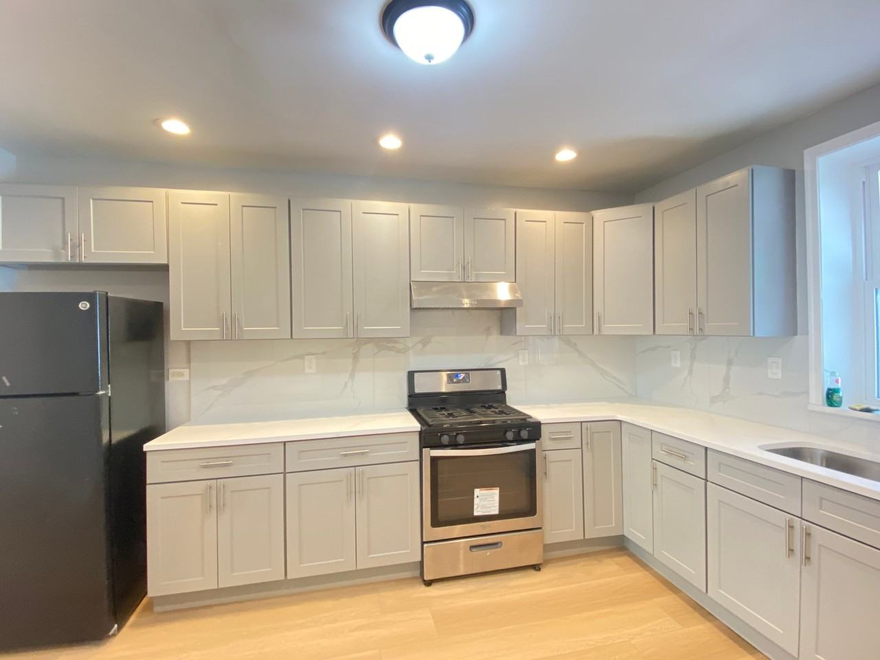 1834 S 19th St - Photo 2 of 13