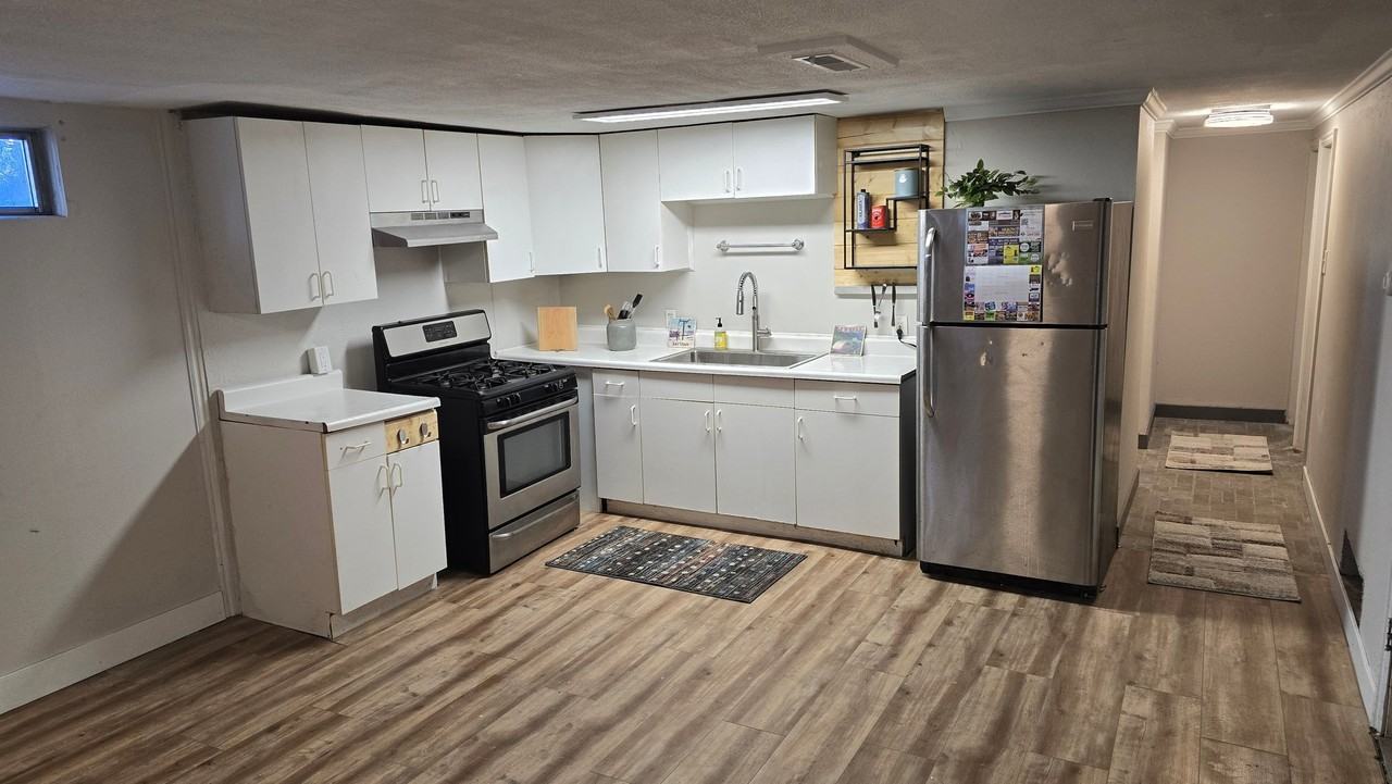1050 Nw #1048 - Photo 2 of 10