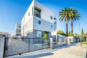 featured image of 4820 St Charles Pl