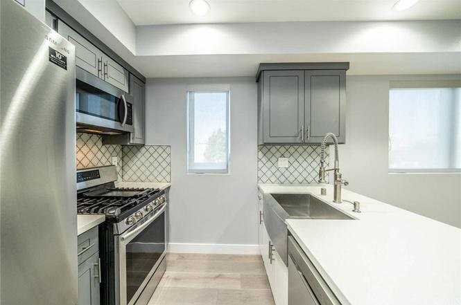 4820 St Charles Pl - Photo 5 of 19