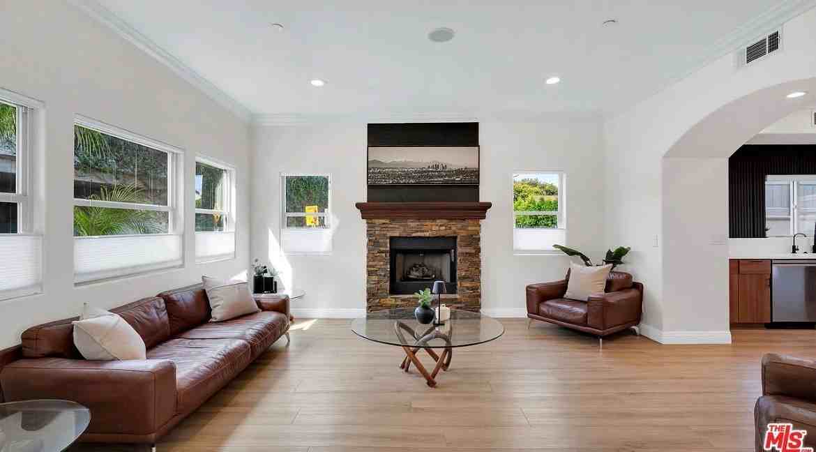 14141 Mcdonald St - Photo 2 of 5