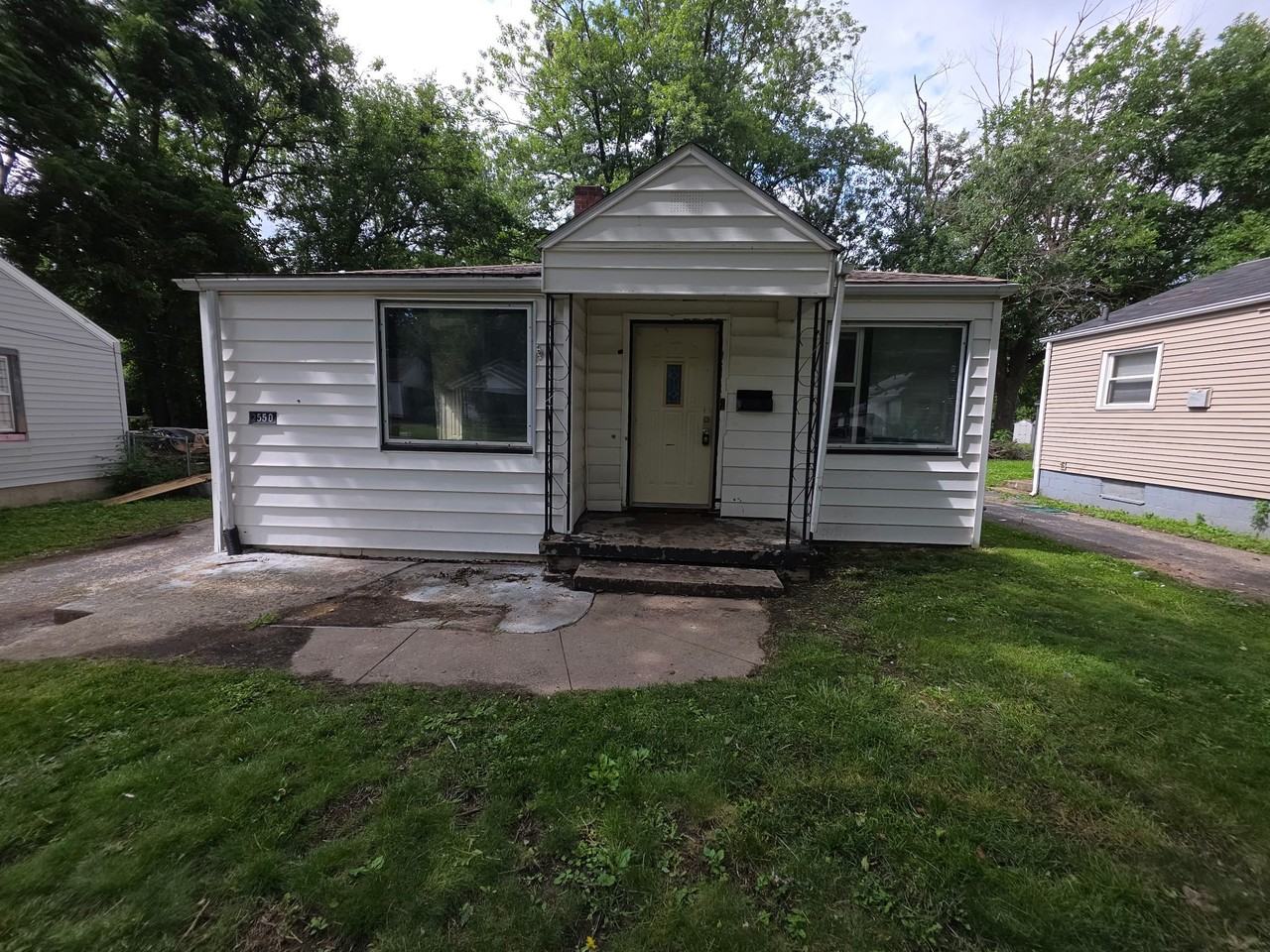 2550 E Main St - Photo 4 of 20