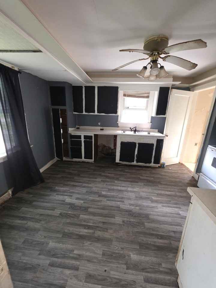2550 E Main St - Photo 7 of 20