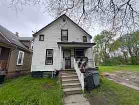 376 Highland St - Photo 1 of 1