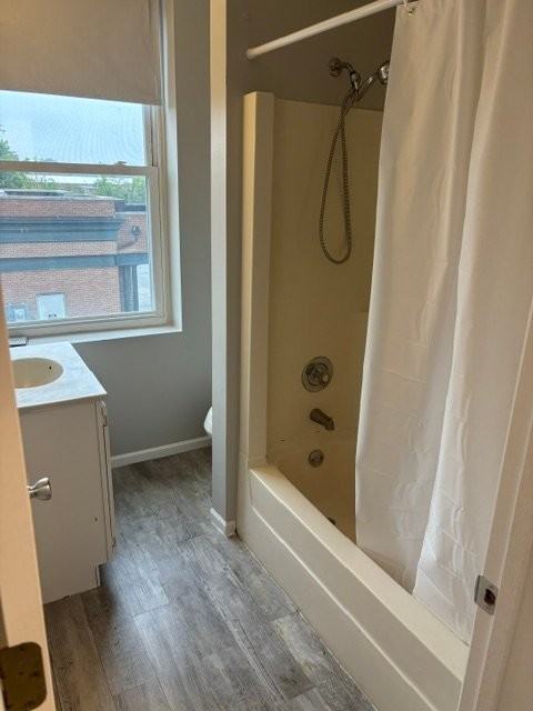 775 N Bank Ln - Photo 5 of 10