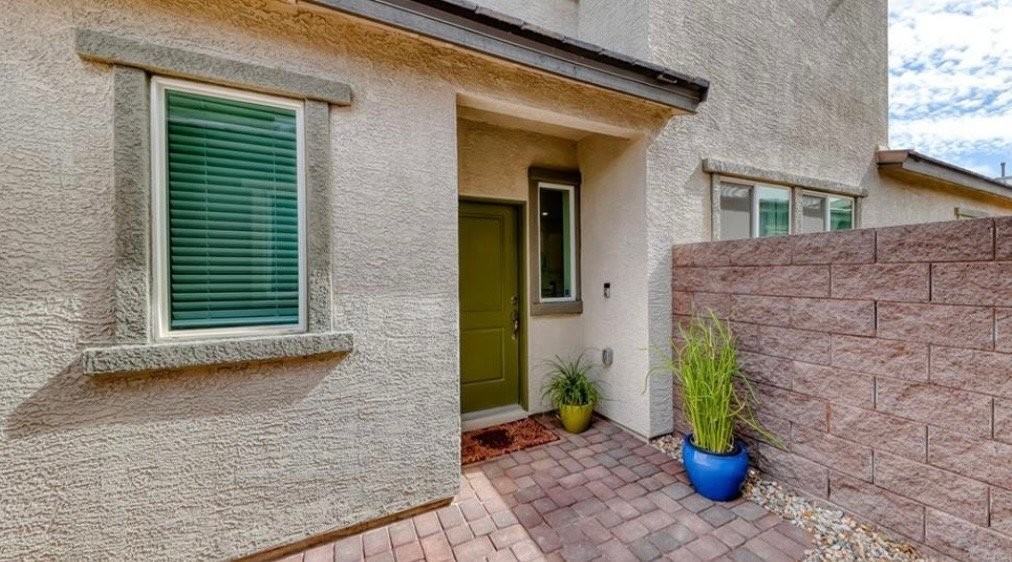 2873 Sweeping Palm Rd - Photo 3 of 20