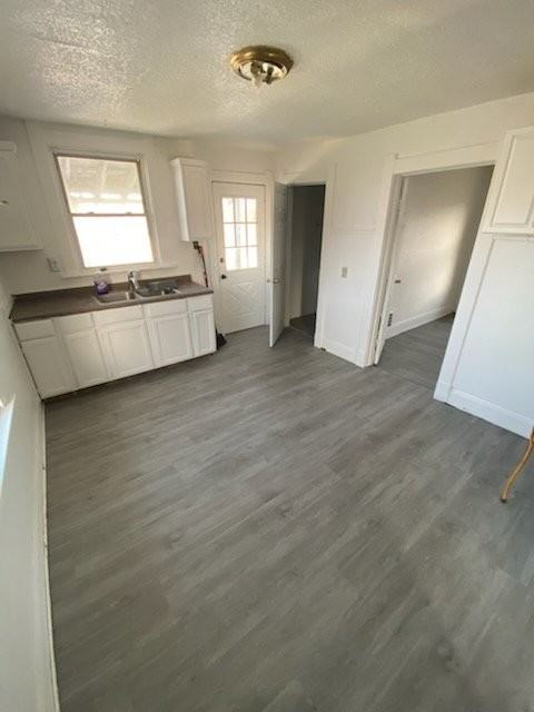 705 Clark St - Photo 6 of 8