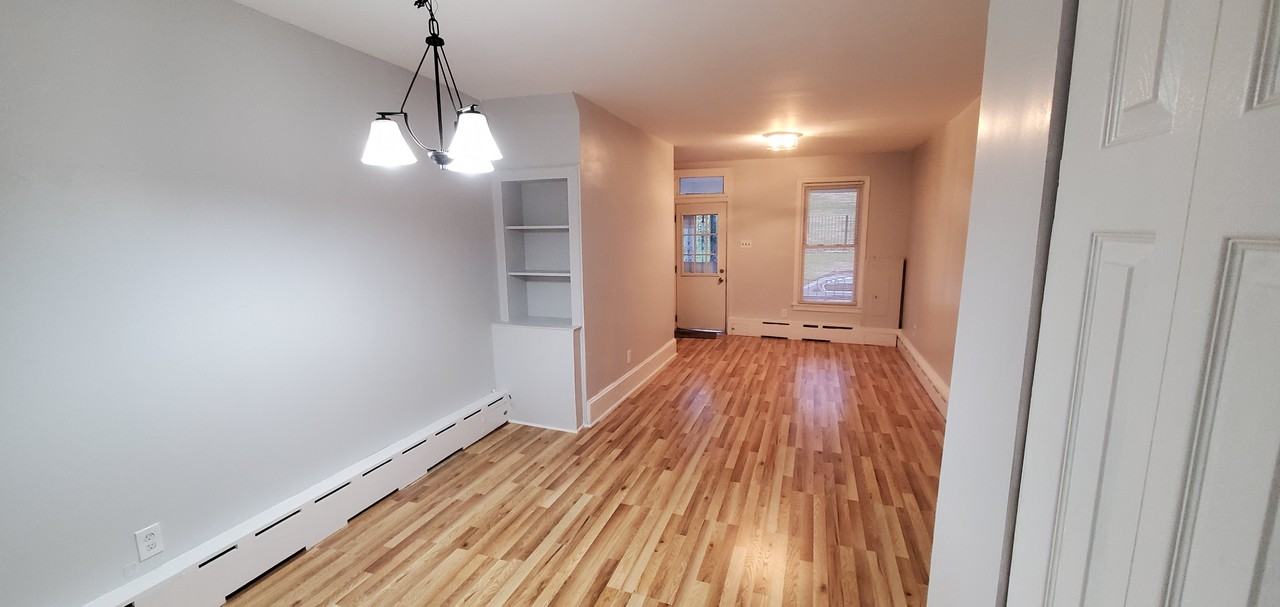 2227 14th St Se #NA - Photo 3 of 19