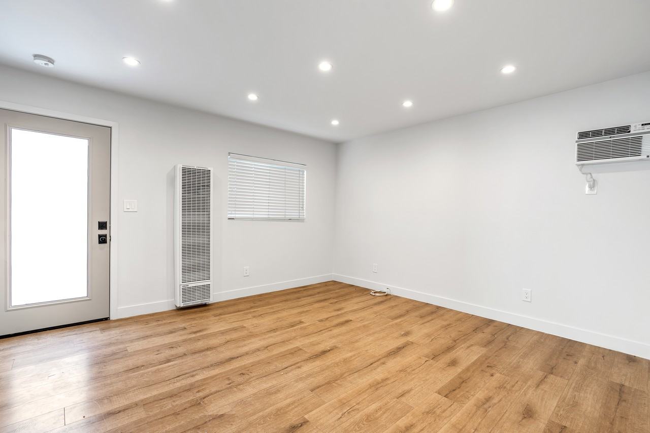 3316 Council Street - Photo 7 of 11