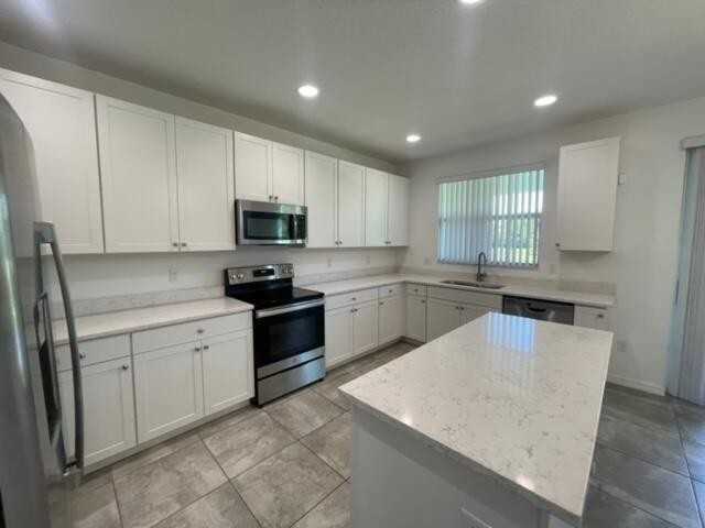 12885 Trevi Isle - Photo 5 of 24