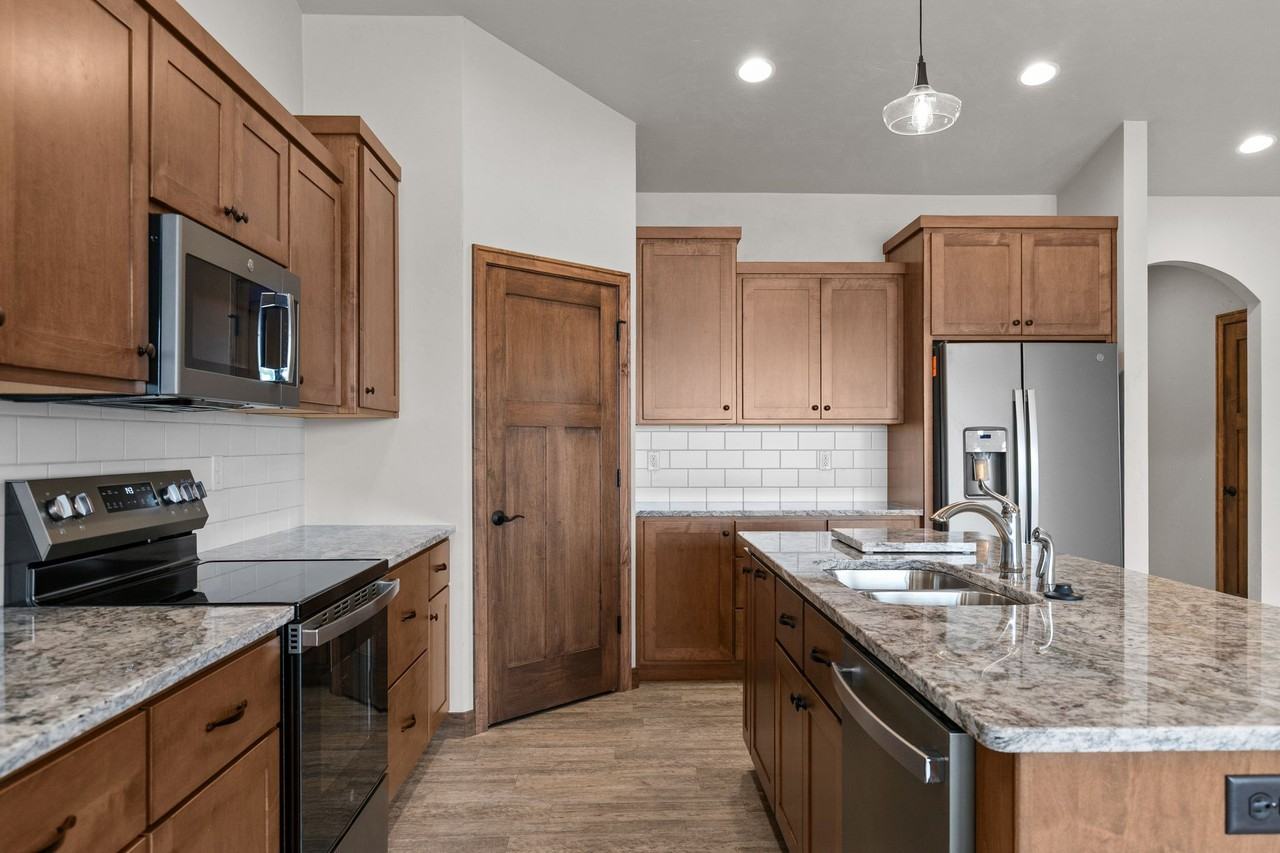 S Magdalyn Ct #972 - Photo 3 of 22