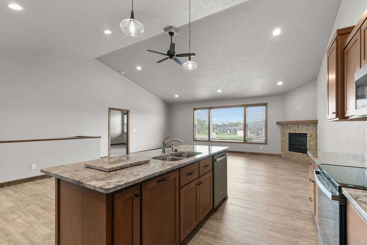 S Magdalyn Ct #972 - Photo 5 of 22