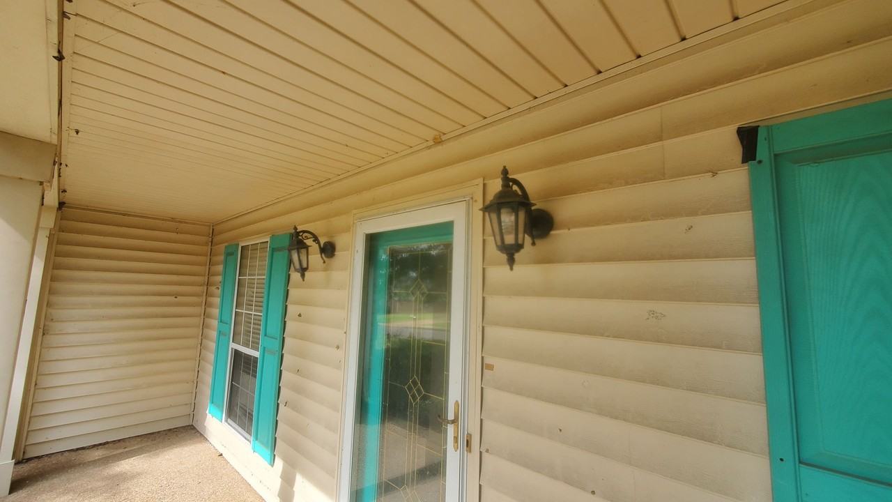 1084 Tara Dr - Photo 5 of 45