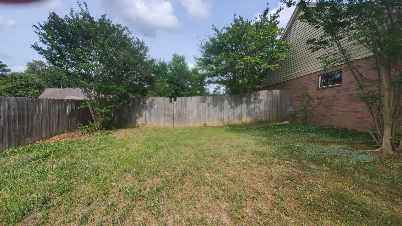 1084 Tara Dr - Photo 6 of 45