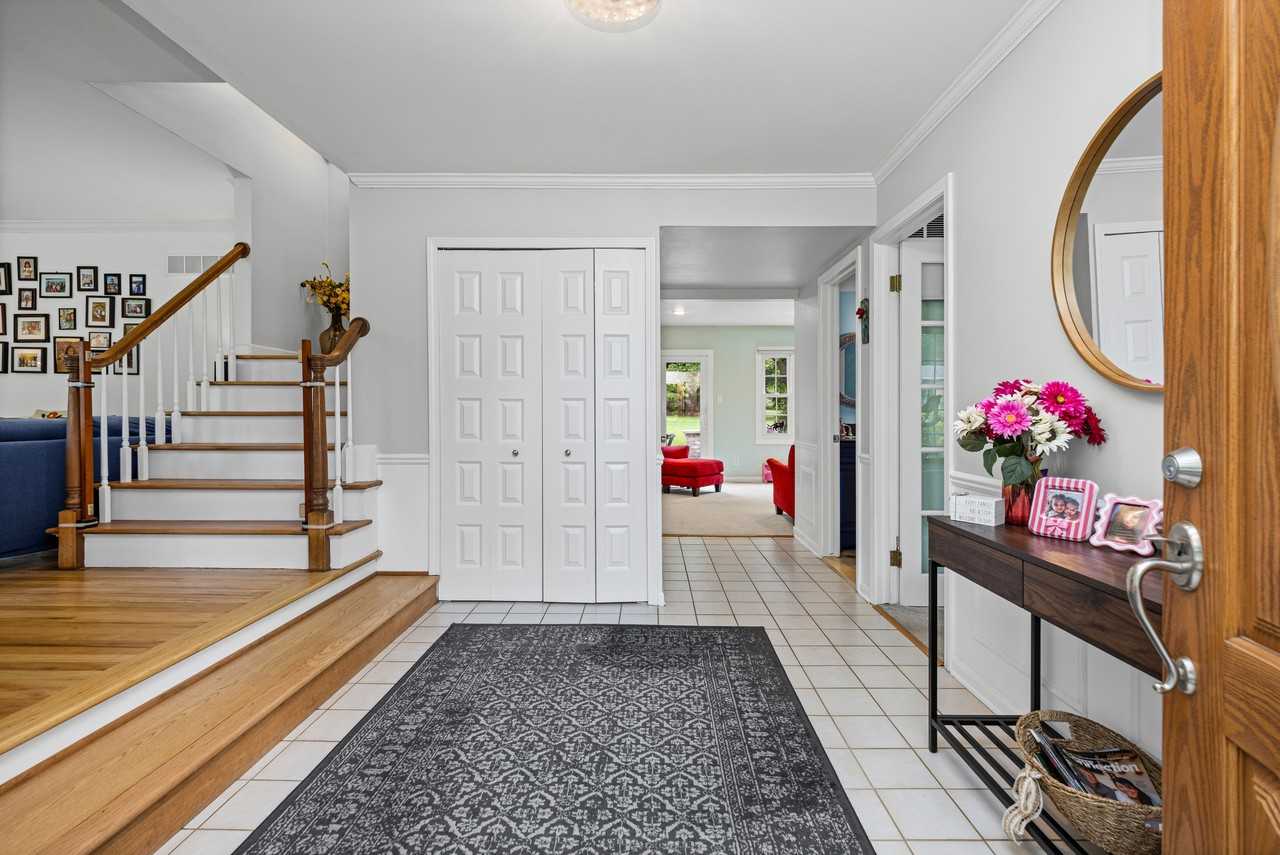 16610 Old Bedford Road - Photo 7 of 37