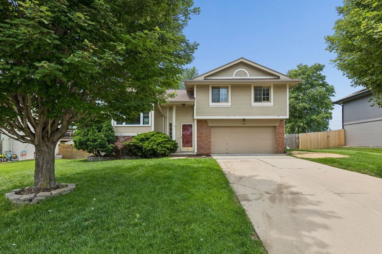 2402 King Dr