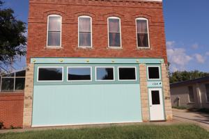 featured image of 124 S Center St #2