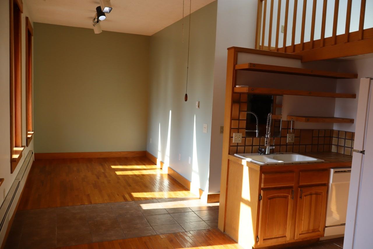 124 S Center St #2 - Photo 2 of 8