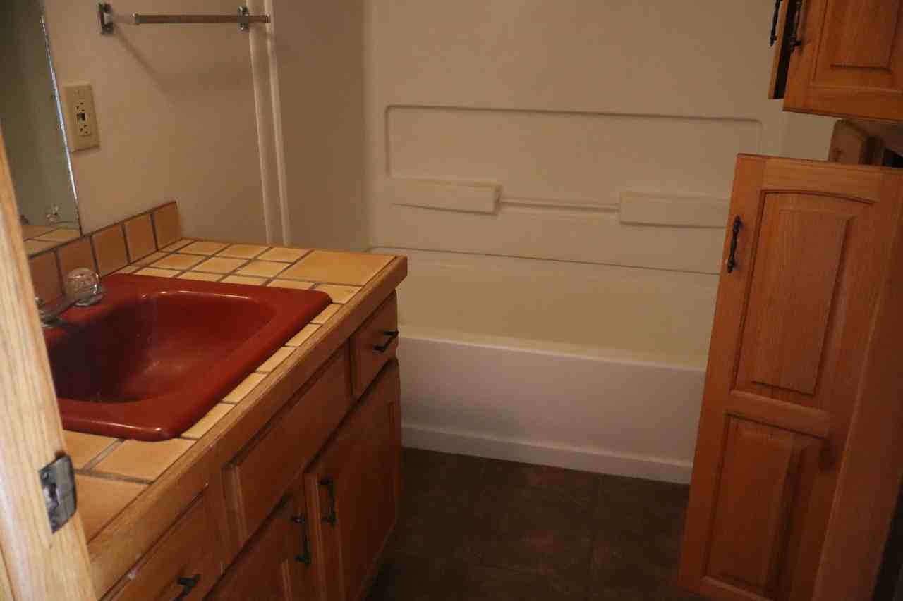 124 S Center St #2 - Photo 5 of 8