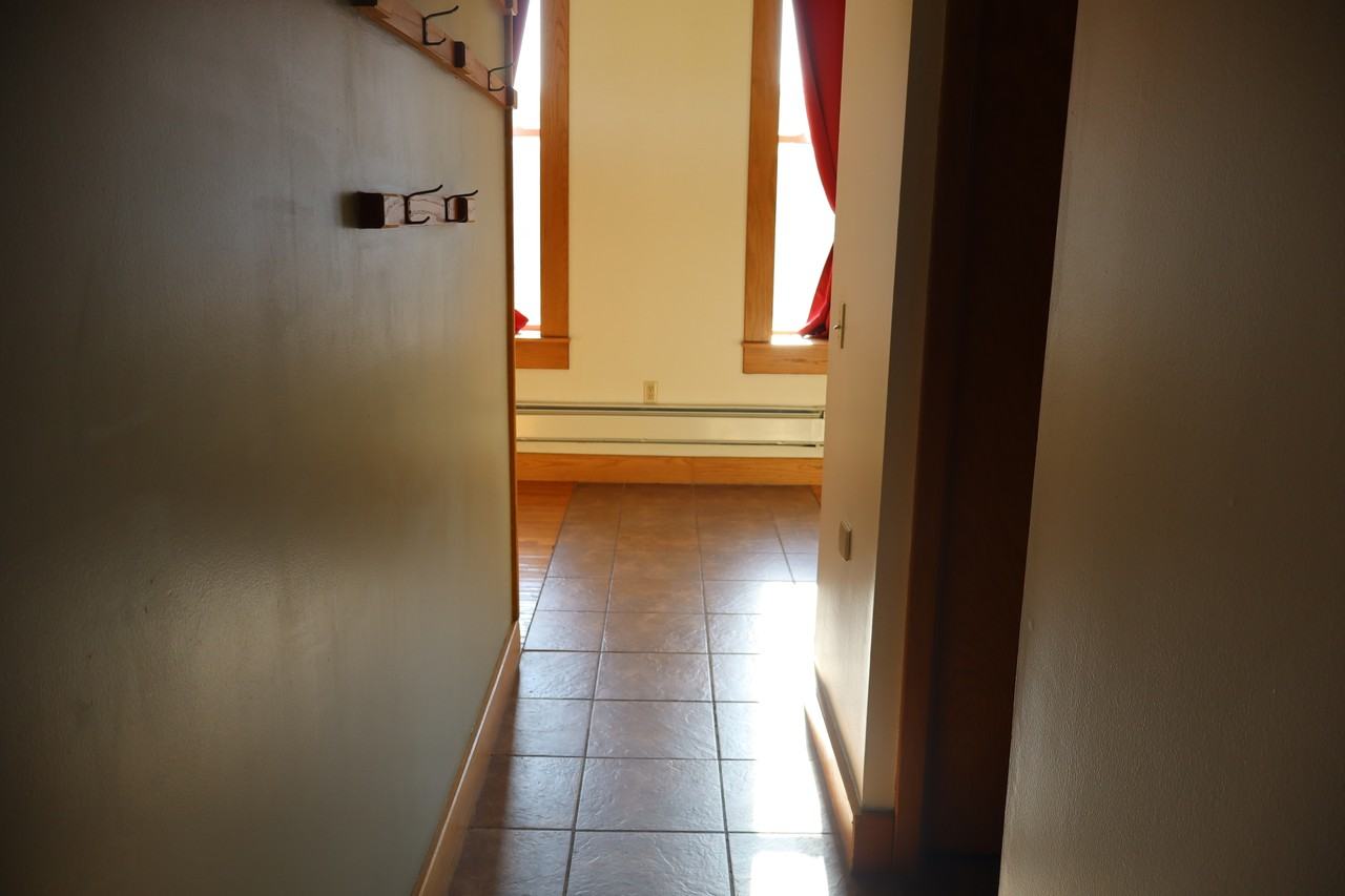 124 S Center St #2 - Photo 7 of 8
