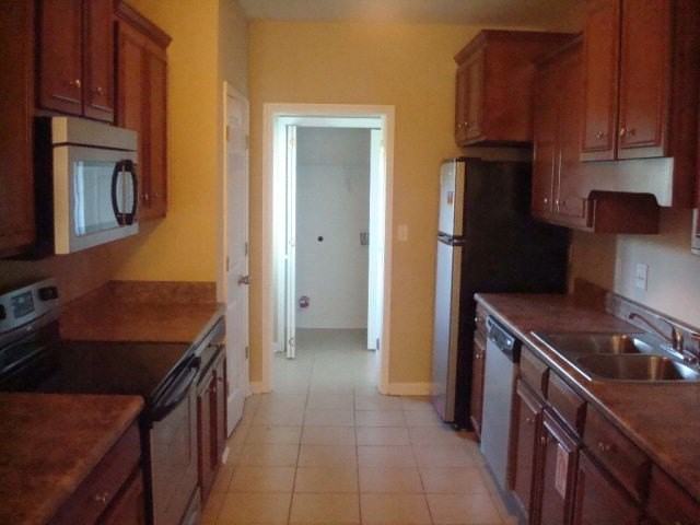 3432 Brook Hollow Pkwy - Photo 3 of 7