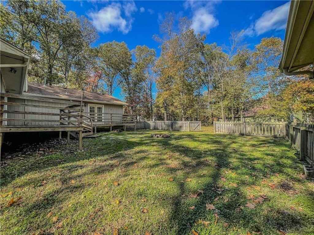 13676 Cardinal Cir - Photo 4 of 22