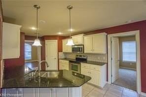 2537 N Vickers Pl - Photo 3 of 15