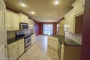 2537 N Vickers Pl - Photo 6 of 15