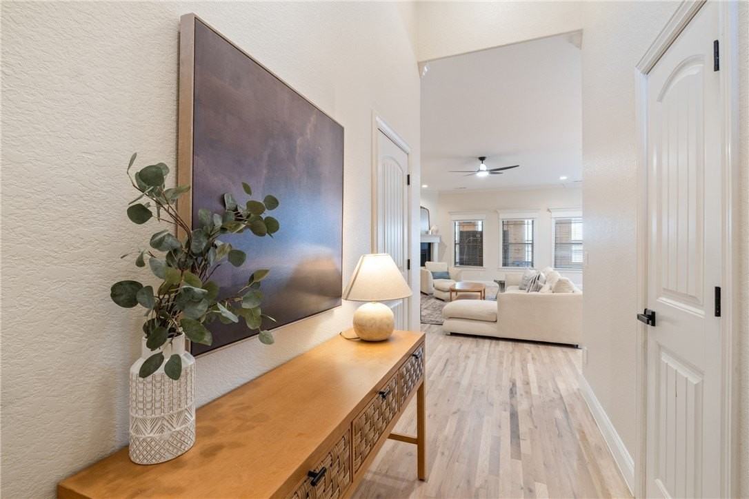 5702 S 60th Pl - Photo 7 of 36
