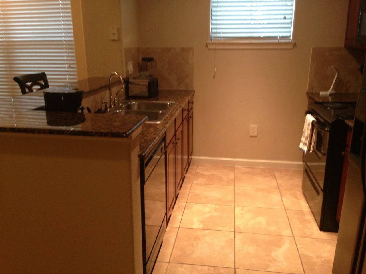 907 Charo Pkwy #921 - Photo 2 of 8