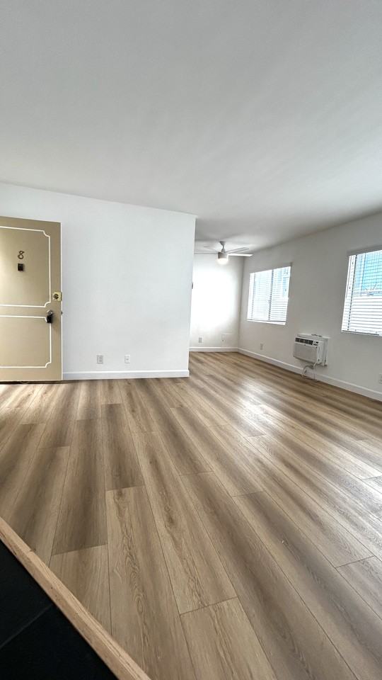 1220 Wellesley Avenue #8 - Photo 2 of 11