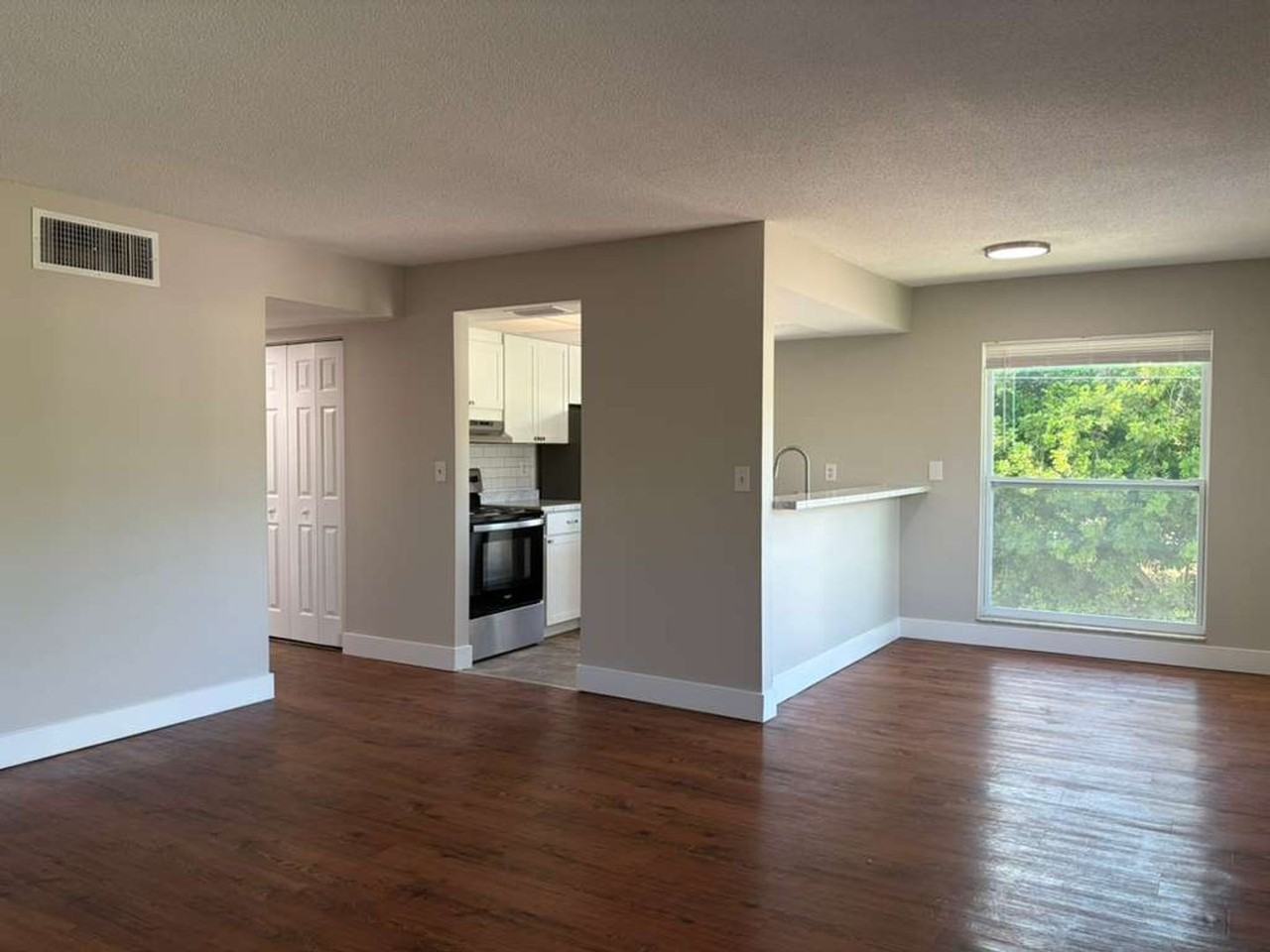 2202 57th St S #108 - Photo 3 of 23