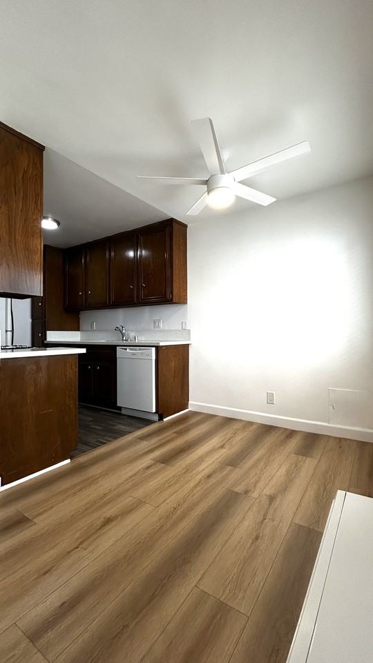 1220 Wellesley Avenue #8 - Photo 3 of 11