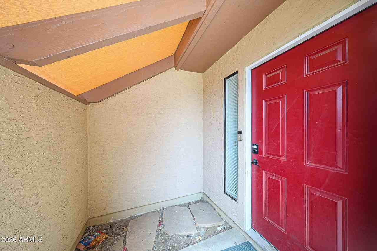 812 W 14th St - Photo 4 of 50