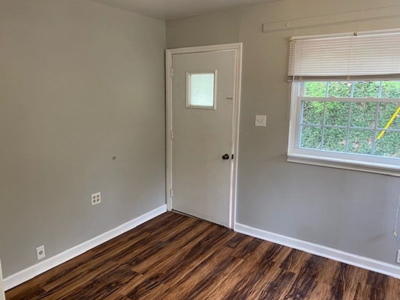 14 Hemlock Cir - Photo 2 of 10