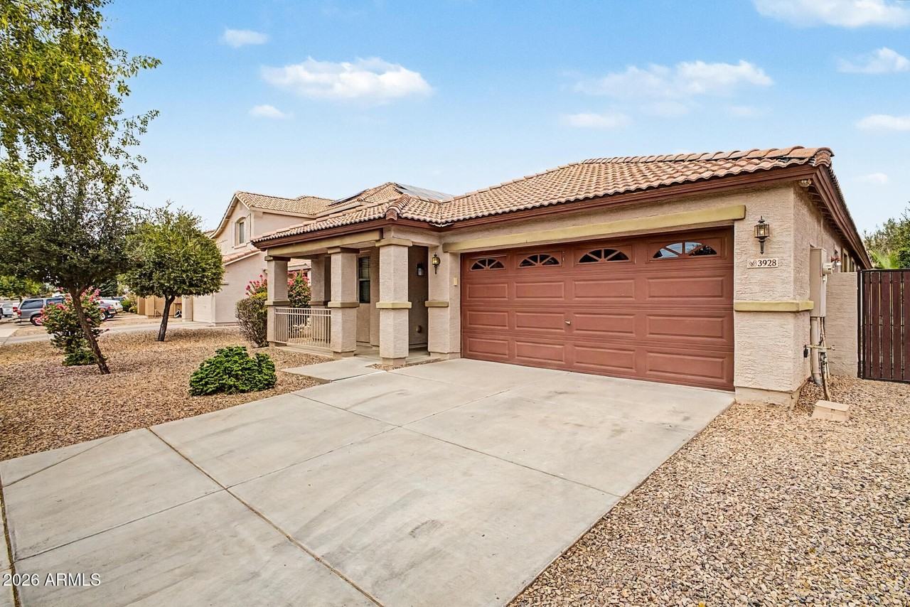 3928 E Blue Sage Rd - Photo 2 of 34