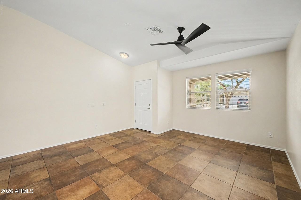 3928 E Blue Sage Rd - Photo 5 of 34