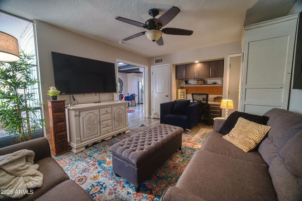3209 S College Ave - Photo 6 of 16