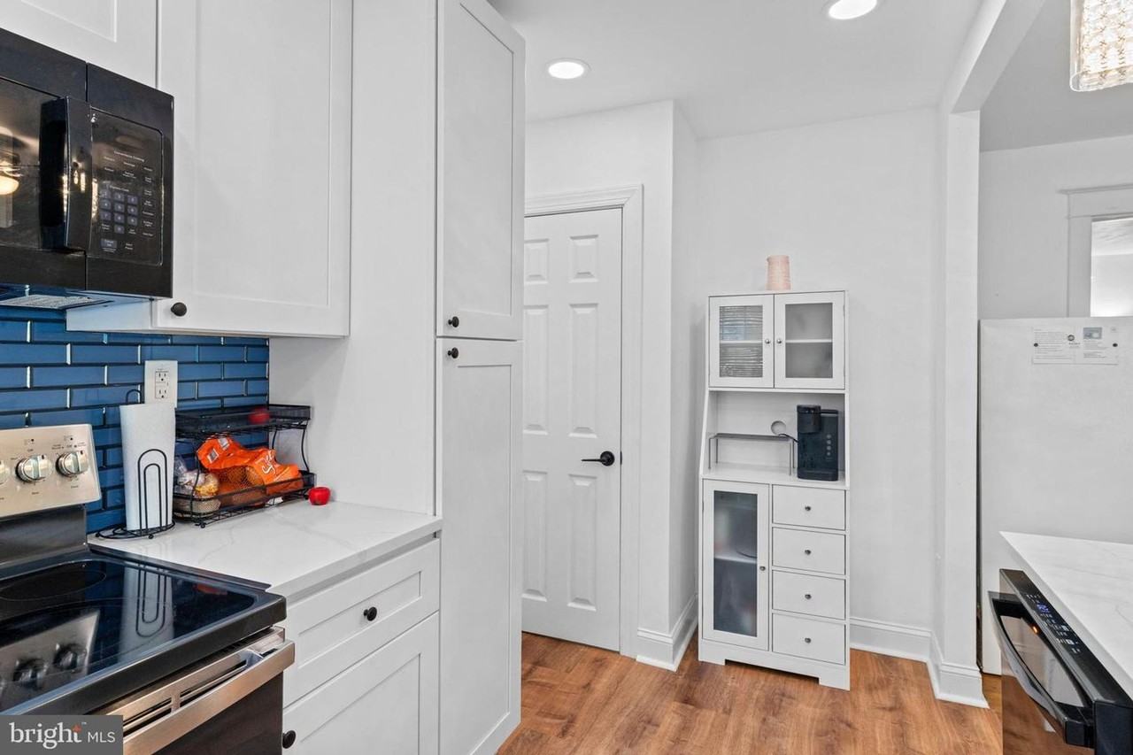 7437 Germantown Ave - Photo 4 of 20