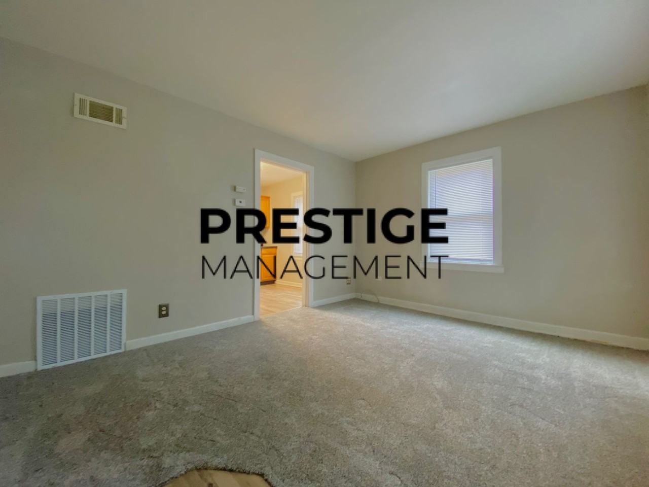 6713 Wicker Ave - Photo 3 of 9