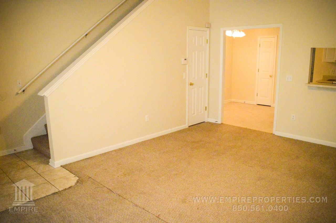 2756 Westbrook Ct - Photo 3 of 21